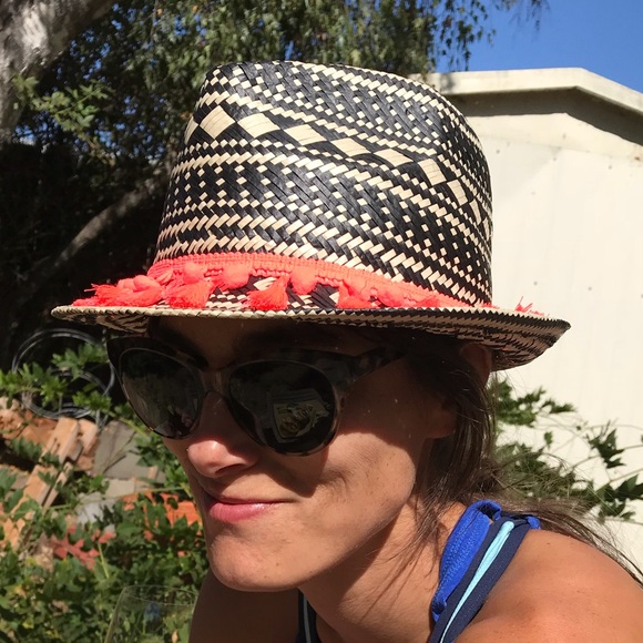 Meet your Posher, Jamileh - Picture 1 of 1